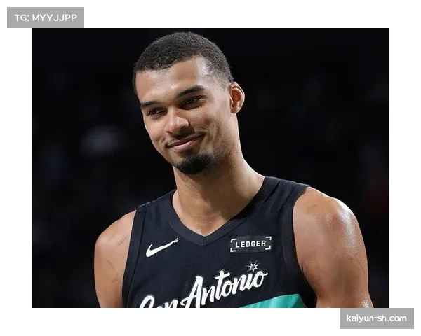 马刺主场19分轻取独行侠 文班亚马复出40分13篮板达成评奖资格